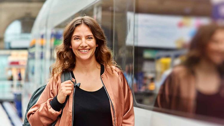 Leonie Müller hat immer noch eine Bahncard 100.
