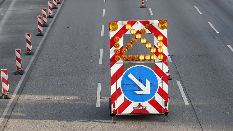 Die Autobahn 7 wird erweitert, dazu wird der Hamburger Elbtunnel gesperrt.