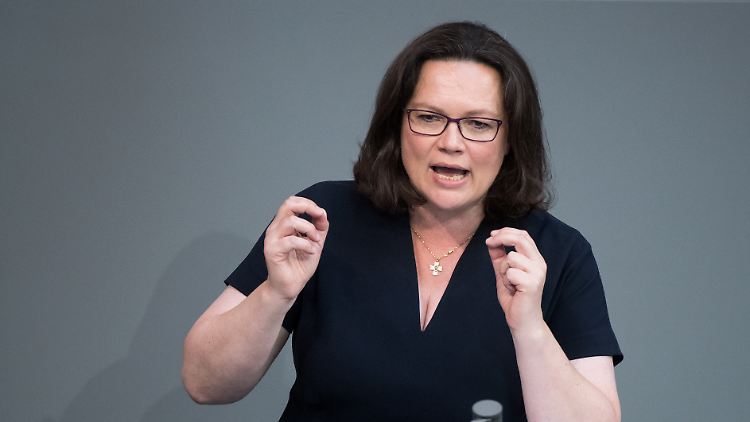 Der US-Botschafter Grenell solle endlich lernen, was seine Rolle sei, sagte SPD-Chefin Nahles.