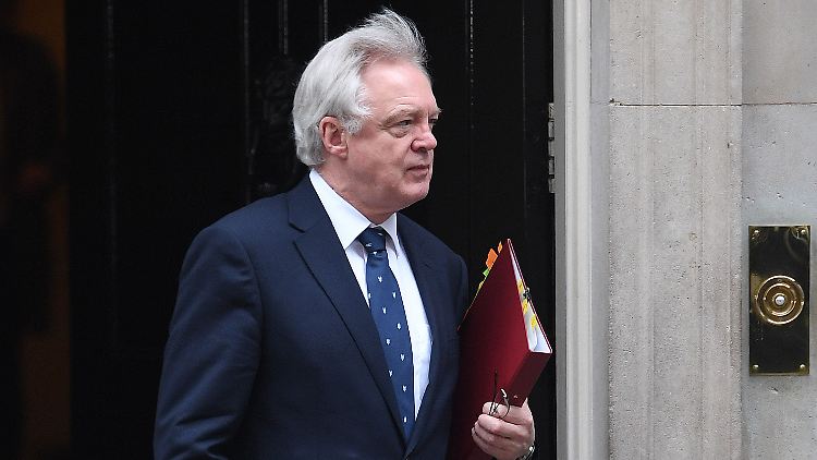 Davis hätte sich von Theresa May ebenfalls eine härtere Verhandlungstaktik gewünscht. 