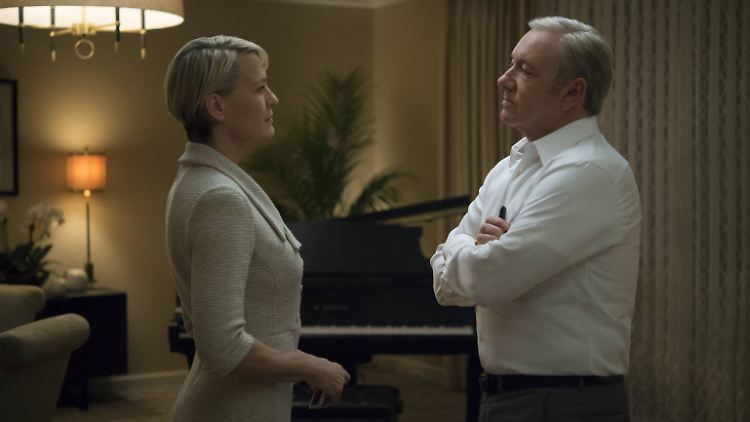 Fünf Staffeln lang spielten sie in "House of Cards" Seite an Seite: Robin Wright und Kevin Spacey.