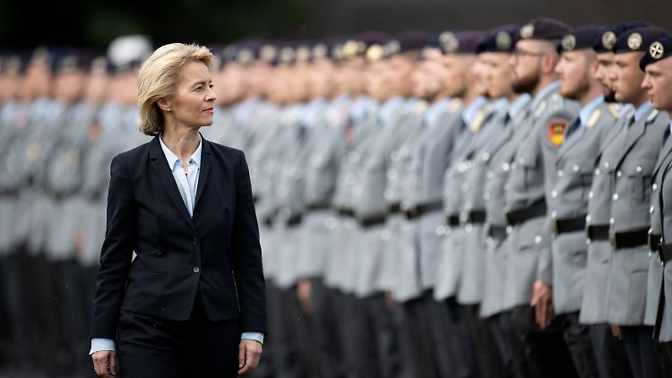 Stimmt das EU-Parlament zu, könnte von der Leyen neue Kommissionspräsidentin werden.