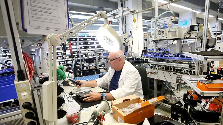 Auch Reparaturen werden im Gigasetwerk in Bocholt durchgeführt.