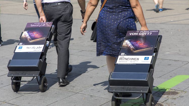 Mitglieder der Zeugen Jehovas müssen bei der Verkündigung ihres Glaubens an der Haustür EU-Datenschutzregeln beachten.