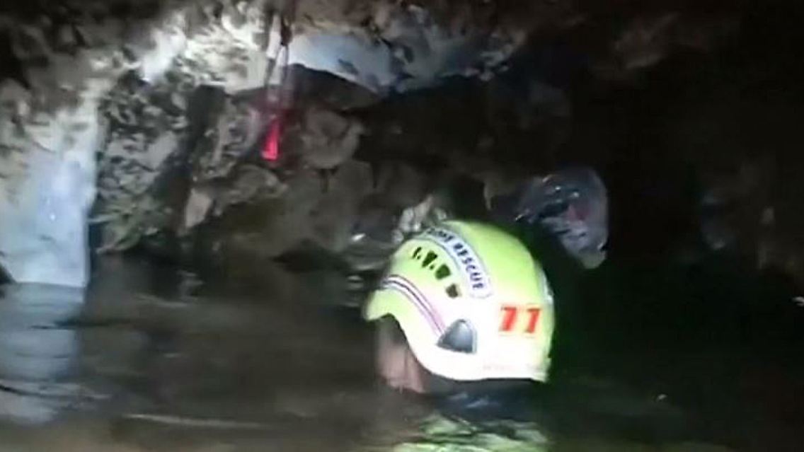 Reuters Höhle Thailand.JPG