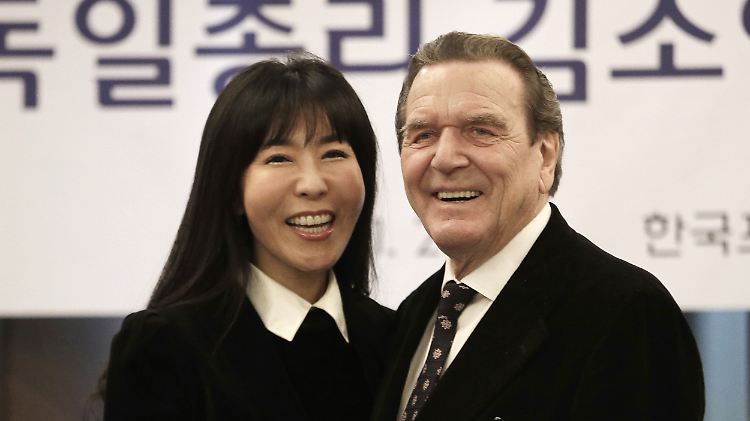 Gerhard Schröder und seine Ehefrau Soyeon Kim.
