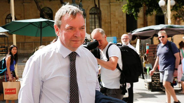 "Lifeline"-Kapitän Claus-Peter Reisch darf Malta ab dem 16. Juli verlassen und muss spätestens am 30. Juli zurückkehren.
