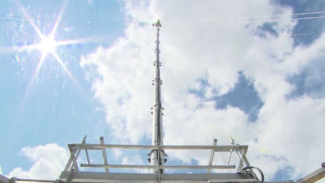 mast.JPG