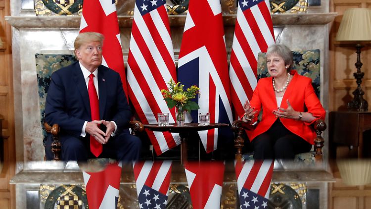 US-Präsident Trump und Premierministerin May treffen sich zu Gesprächen auf dem Landsitz Chequers.