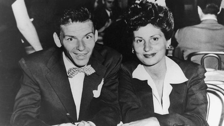 Frank und Nancy Sinatra 1943 im berüchtigten New Yorker Stork Club.