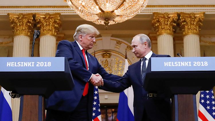Donald Trump und Wladimir Putin trafen sich zu einem Vier-Augen-Gespräch in Helsinki.