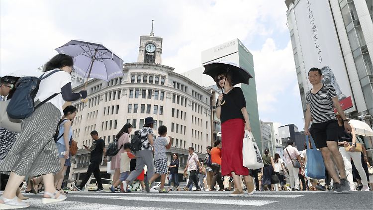 Großstädte wie Tokio sind mit ihren Massen an Beton und Asphalt besonders betroffen.