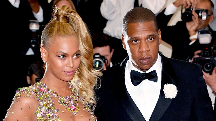 Kann es wirklich sein, dass Beyoncé ihrem Ehemann Jay-Z noch immer nicht vertraut?