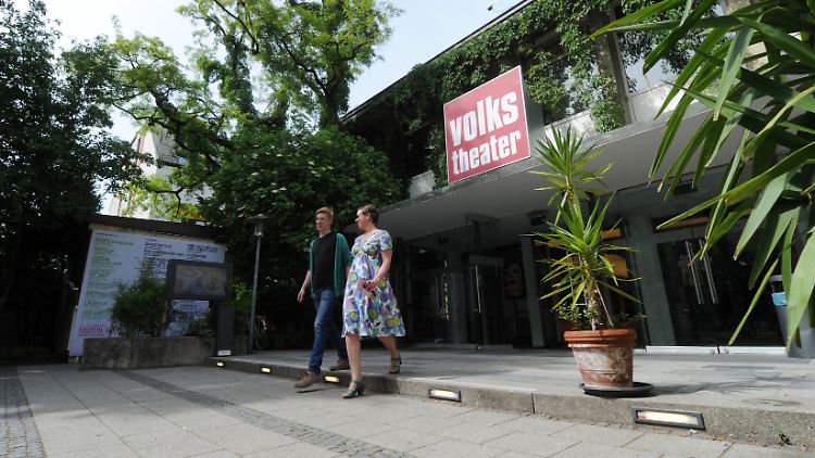 Das Volkstheater in München unterstützt die Demo "Ausgehetzt" - wie 130 weitere Organisationen.