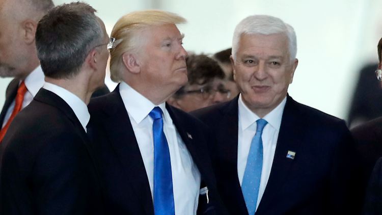 Donald Trump und Montenegros Präsident Dusko Markovic beim Nato-Gipfel 2017 in Brüssel.