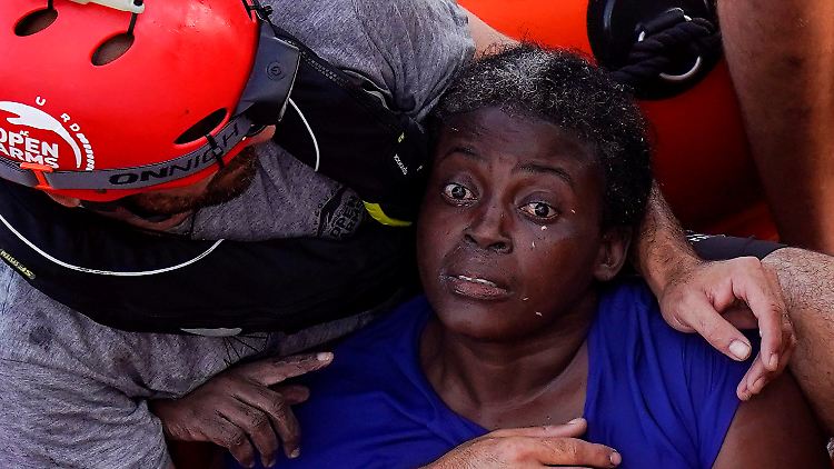 Diese Frau ist die einzige der drei angeblich Zurückgelassenen, die gerettet worden war.