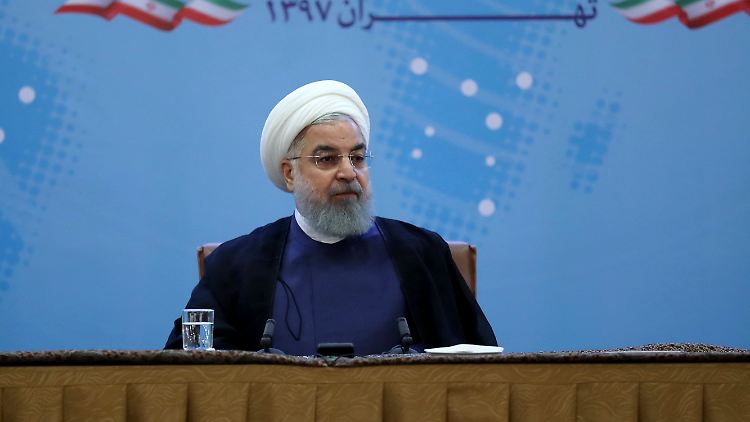 In der Rede vor iranischen Diplomaten richtete sich Ruhani direkt an US-Präsident Donald Trump.