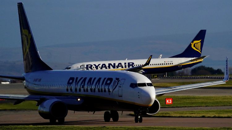 Ryanair kämpft derzeit mit höheren Kosten und Streiks.