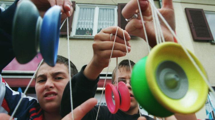 Der "Jo-Jo-Effekt": In drei Wochen 15 Prozent des Gewichts zu verlieren, bedeutet für den Körper einen solchen Stress, dass er nach der Diät schnell wieder zulegt.