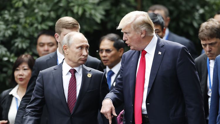 Trump hatte bei seiner Pressekonferenz mit Putin die mutmaßlichen russischen Wahlkampfinterventionen nicht verurteilt.