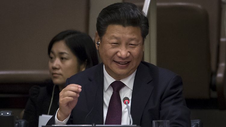 Chinas Präsident Xi Jinping hat gut lachen: Die staatliche E-Mobilitätsoffensive pusht die Autoindustrie im Reich der Mitte.