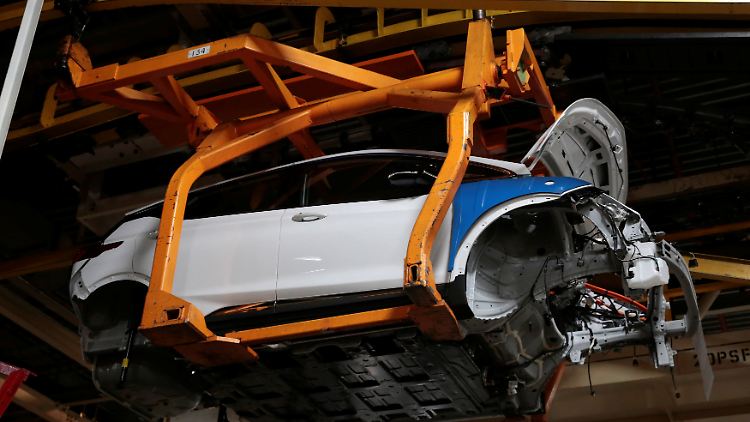 Die Erwartungen waren zu hoch - GM muss dank Trump tiefer stapeln.