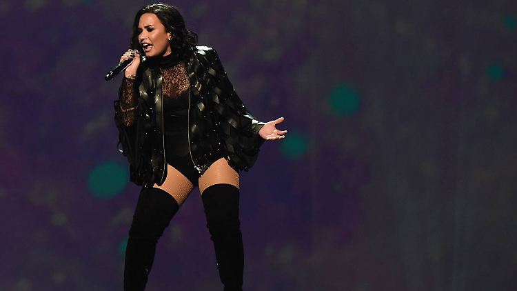 Auf die Bühne wird sie vorerst nicht zurückkehren: Demi Lovato.