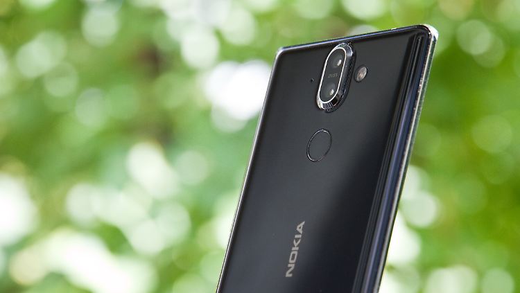 Das Nokia 8 Sirocco ist das schönste Smartphone der Finnen.