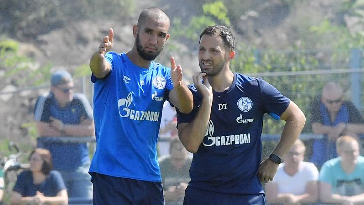 Unter Domenico Tedesco brannte der FC Schalke in der vergangenen Saison kein Offensivfeuerwerk ab - von der zweiten Halbzeit beim 4:4 gegen den BVB mal abgesehen.