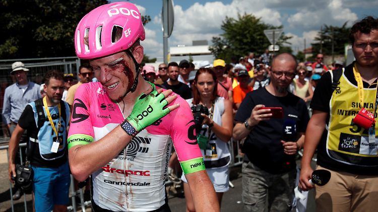 Lawson Craddock stürzte auf der ersten Etappe schwer - und fuhr trotzdem bis Paris weiter.