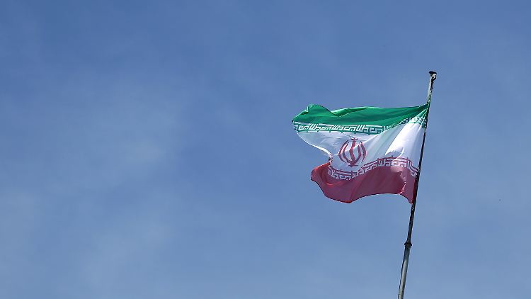 Ein iranische Fahne in Wien.
