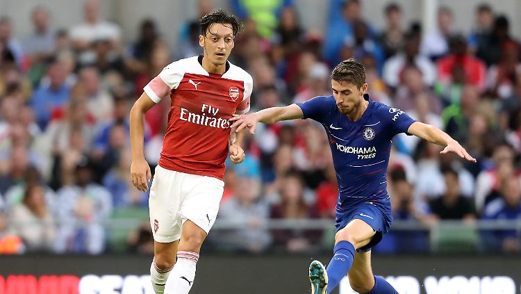 Özil siegt weiter.