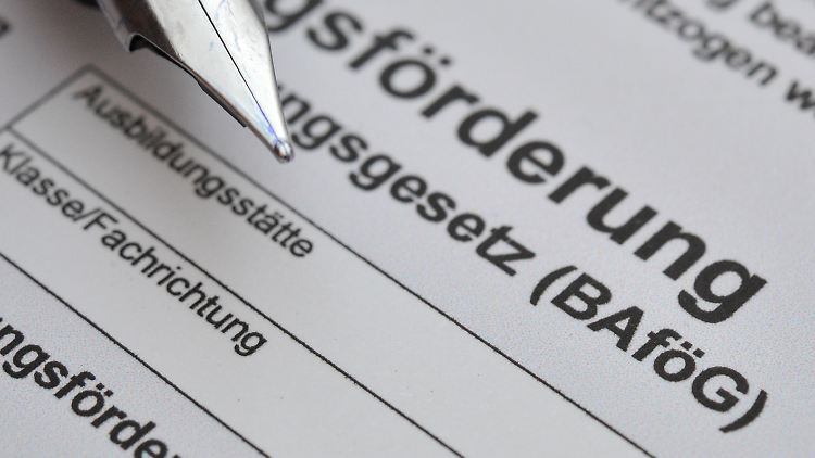 Seit 2013 sinkt die Zahl der vom Bafög geförderten Schüler und Studenten von Jahr zu Jahr. 