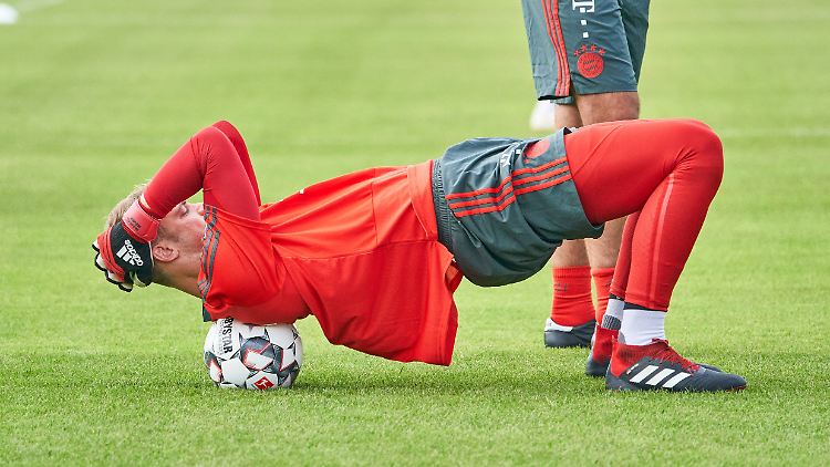 Neuer äußerte sich am Rande des Trainingslagers des FC Bayern.