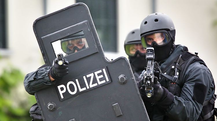 Bereits die Vorbereitung einer staatsgefährdenden Gewalttat ist unter Strafe gestellt.