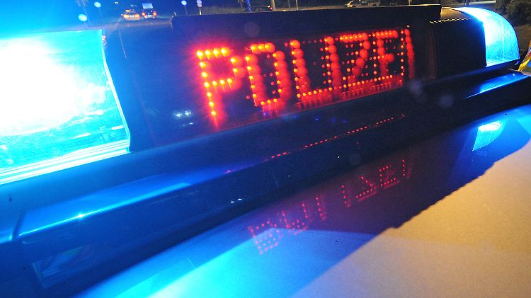 Hinweise aus der Bevölkerung bringen die Ermittler auf die Spur der beiden Verdächtigen.
