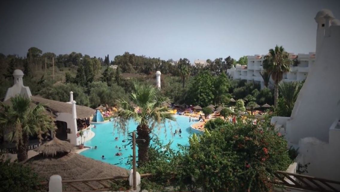 pool.JPG