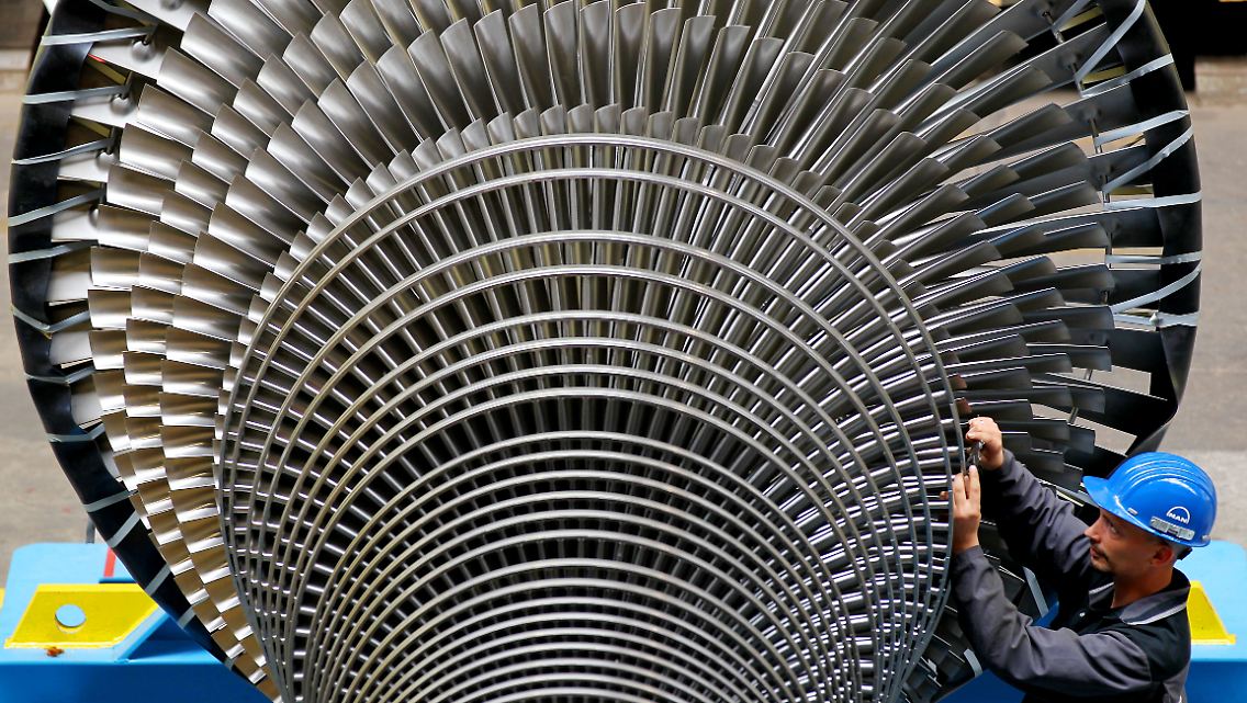 Eine Konsequenz aus der Finanzkrise: Deutschlands Maschinenbau verlässt sich künftig stärker auf sich selbst.