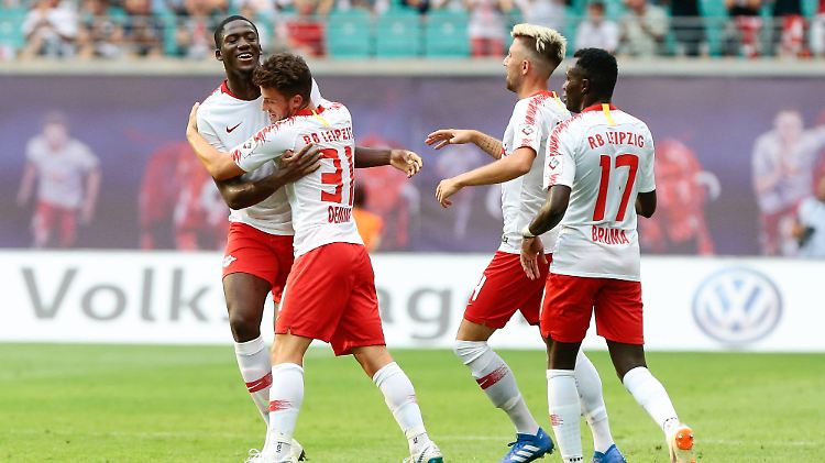 Dreimal können die Leipziger Spieler jubeln.