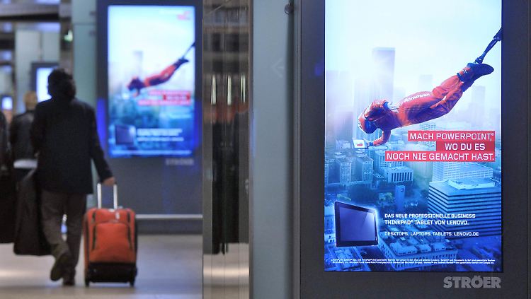 Das Plakat wird digital: In Deutschland gibt es bereits mehr als 110.00 Werbebildschirme.
