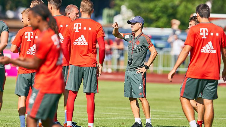 Niko Kovac muss im Supercup gegen seinen Ex-Verein ran.
