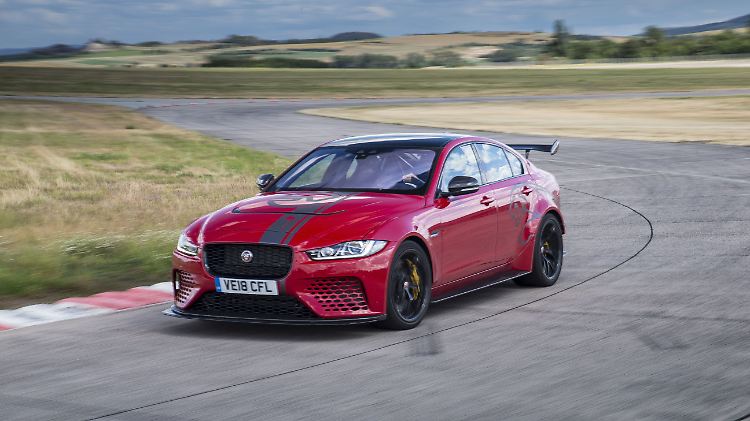 Der Jaguar XE SV Projekt 8 ist nicht nur limitiert, sondern wurde auch mit einigen Superlativen beworben.
