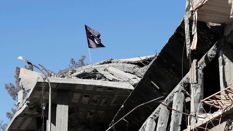 Noch ist der IS nicht restlos besiegt: In den von den Islamisten befreiten Gebieten in Syrien und dem Irak liegen ganze Landstriche in Trümmern.