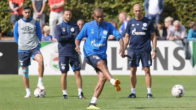 Der FC Schalke ist der klare Favorit in Schweinfurt.