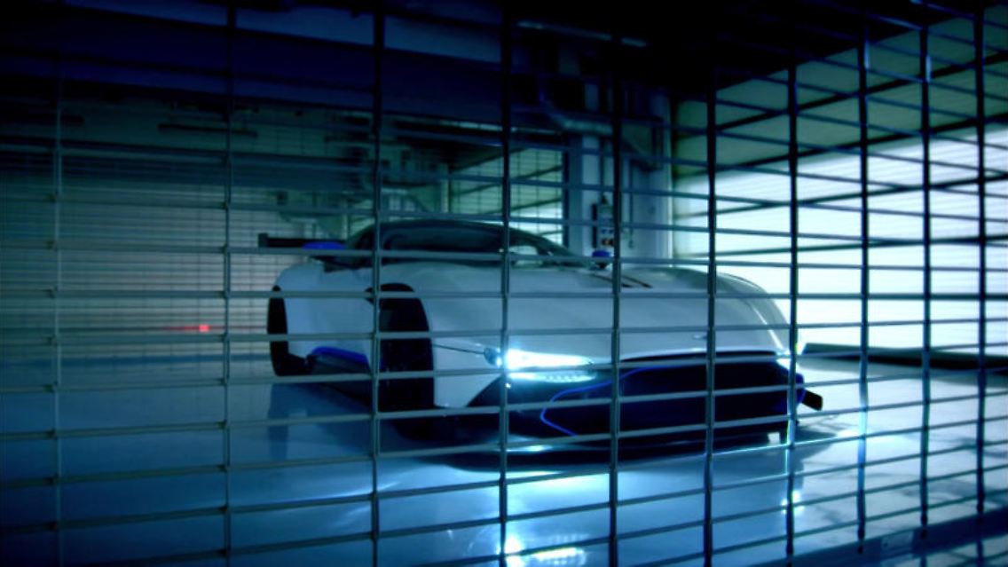 Feurig: Aston Martin Vulcan.