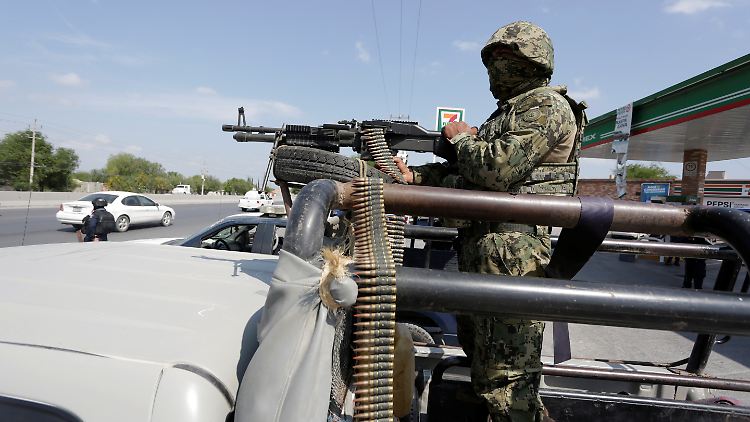 An der Razzia waren Marine-Soldaten beteiligt.