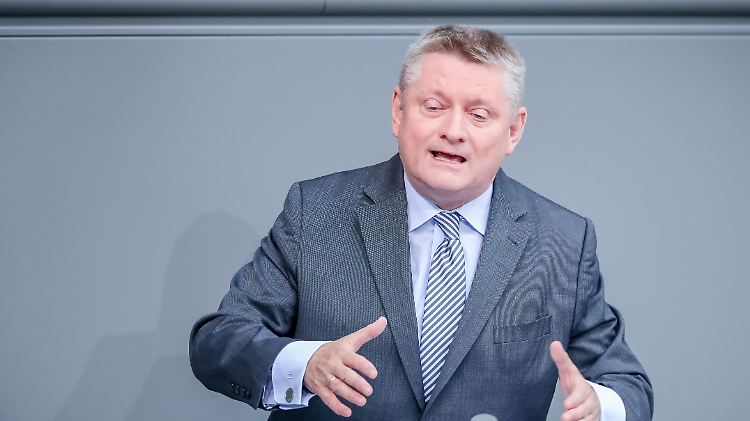 Gröhe will an der Mitwirkungspflicht der Hartz-IV-Bezieher nicht rütteln.