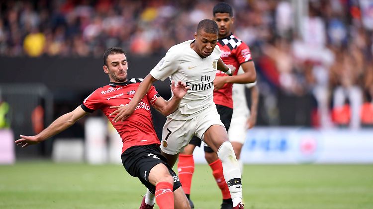 Star des Spiels: Frankreichs Wunderkind Kylian Mbappé (r.).