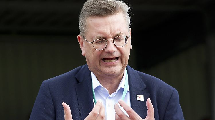Reinhard Grindel will einiges ändern, aber nicht zurücktreten. 