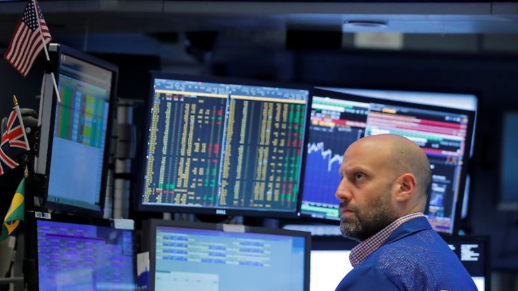 Apple kauft eigene Aktien im Wert von 100 Milliarden Dollar zurück.